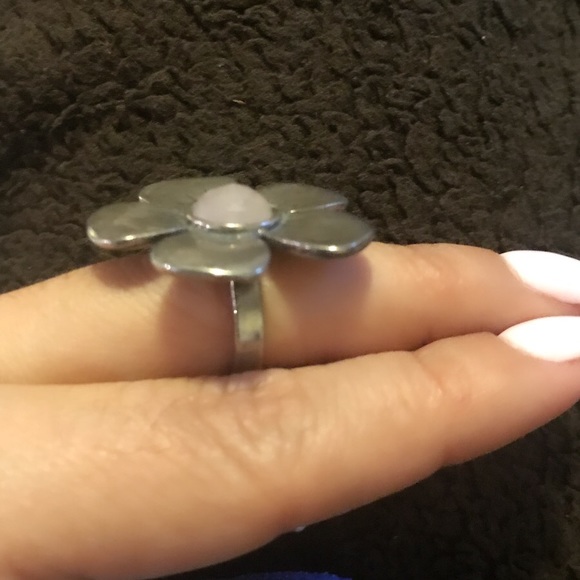 Silver ring - Picture 2 of 2